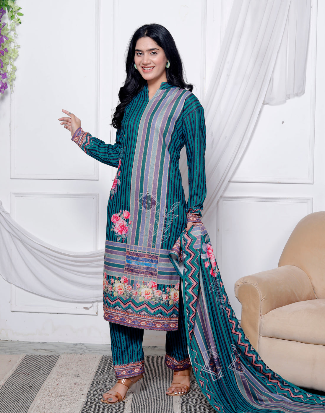 Naazia ~ Woollen Suit Set